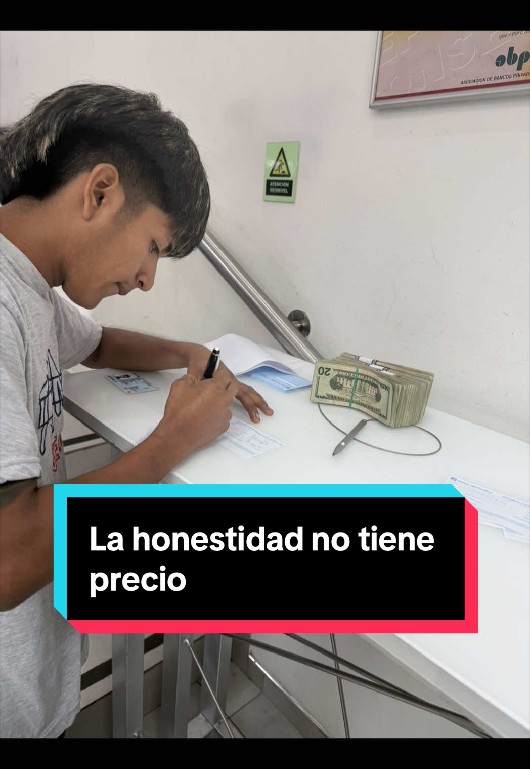 @Rafael Gudiño | Abogado