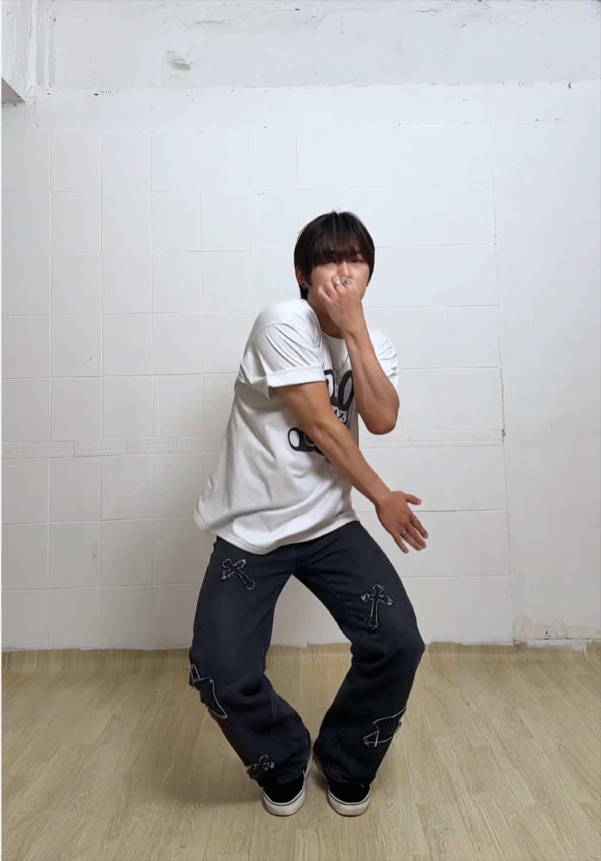 @JN ์ ์ด์๐