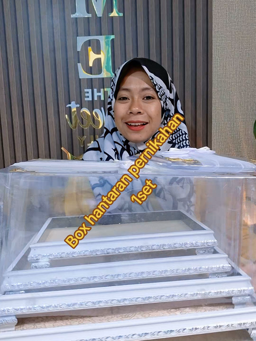 @Siti Fatimah|Gift Box