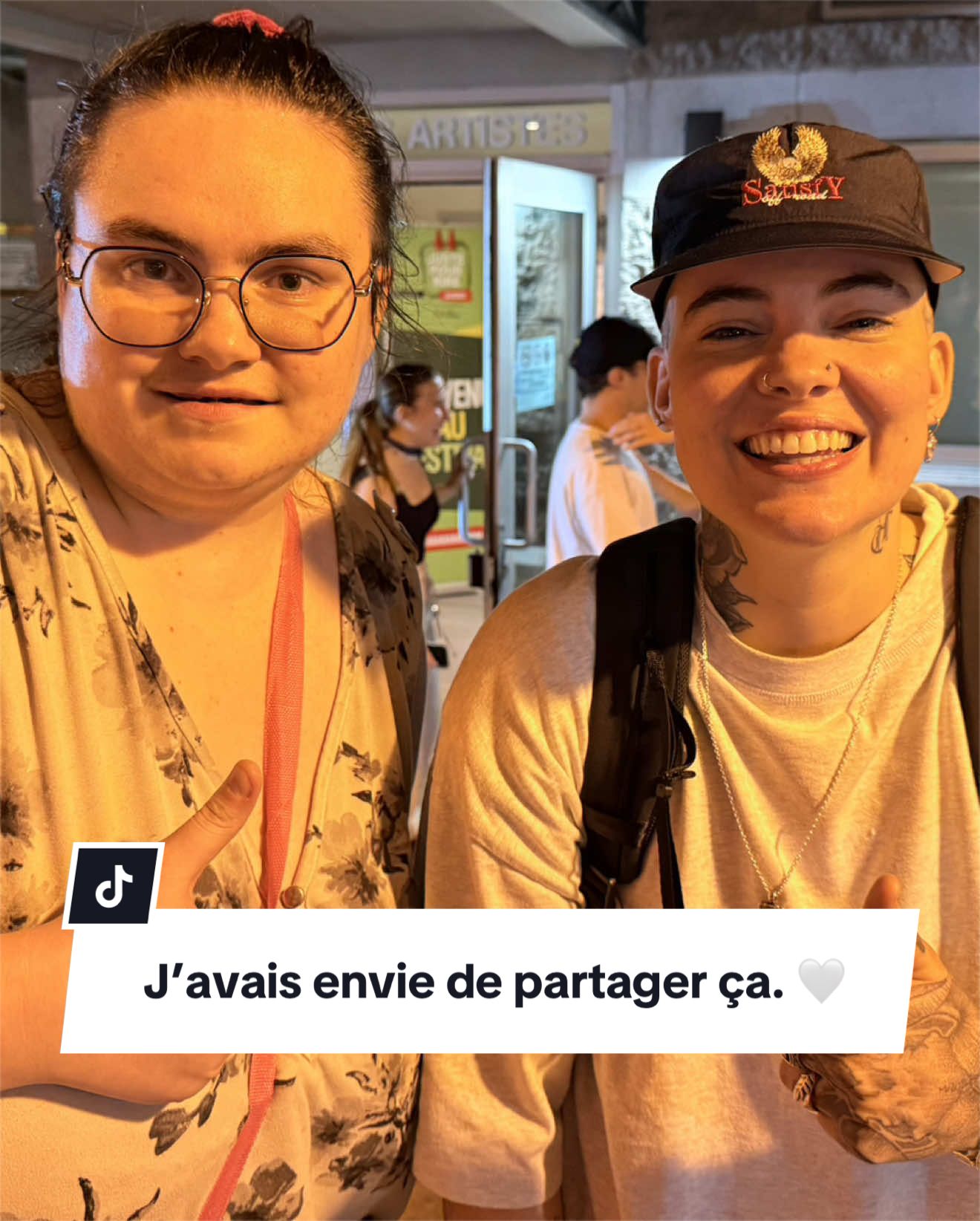 @Alexedeqc_comptefanroxane