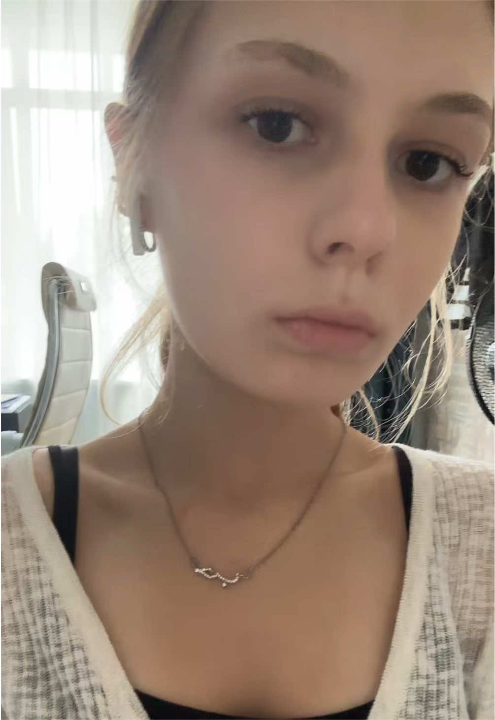 @анiчка🫰🏻