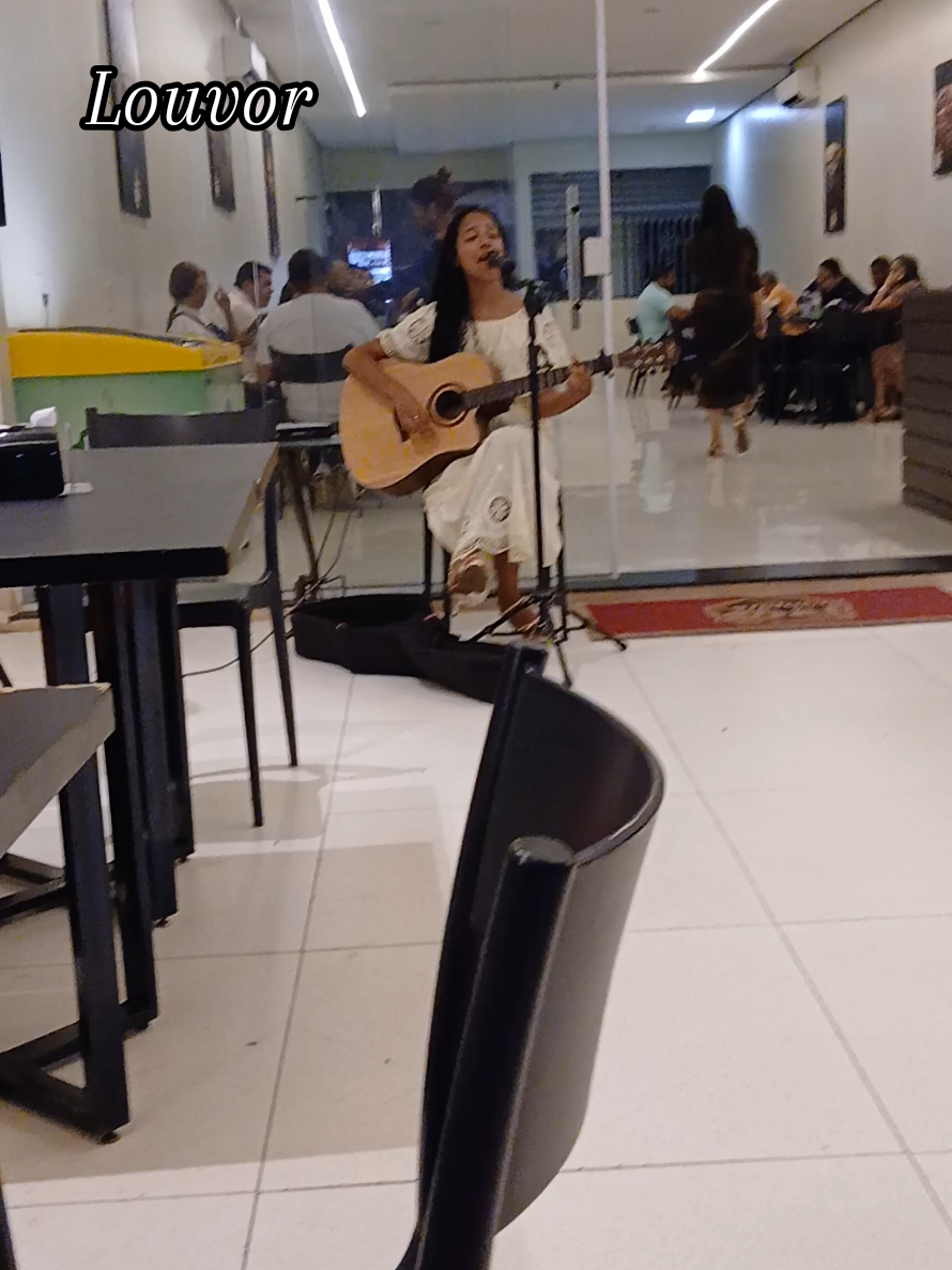 @Lia Barbosa Viana