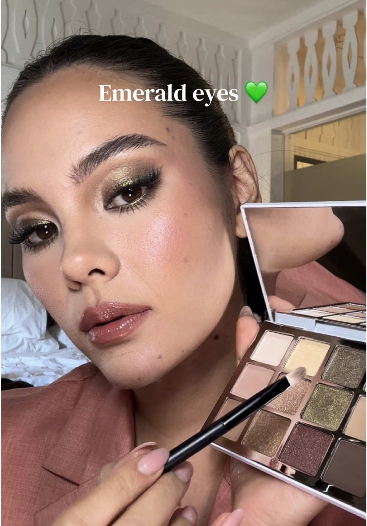 @Catriona Gray