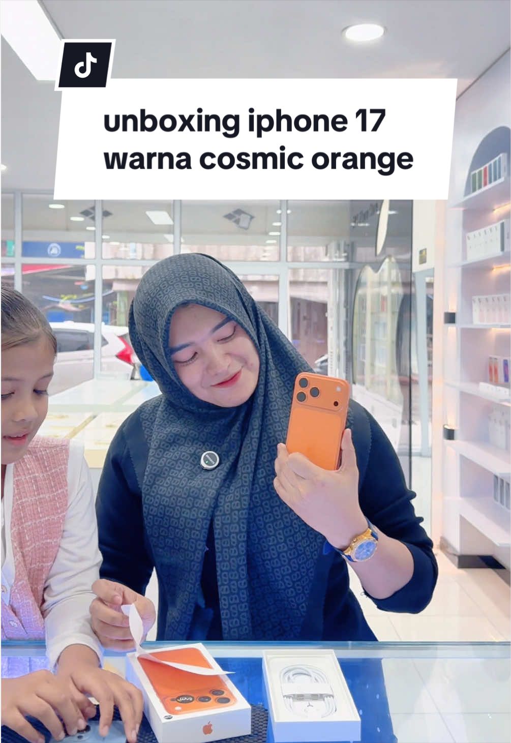 @EOS IPHONE STORE