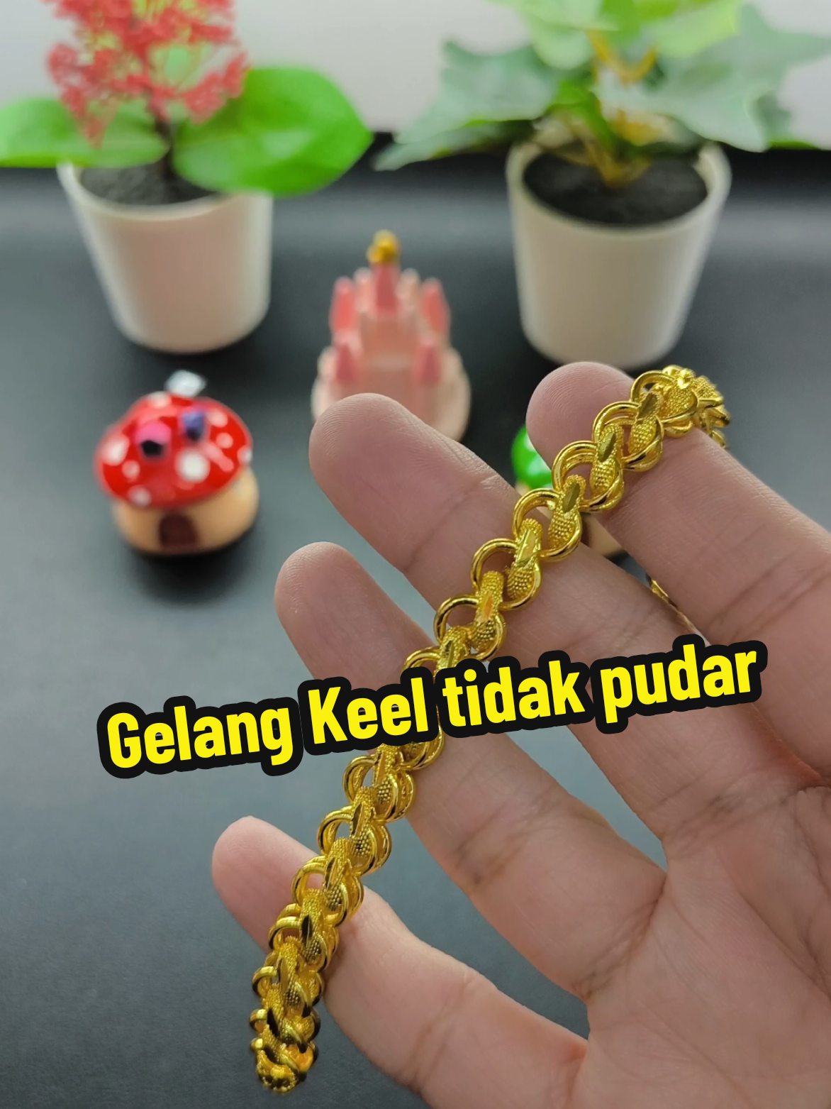 @FashionForUshop