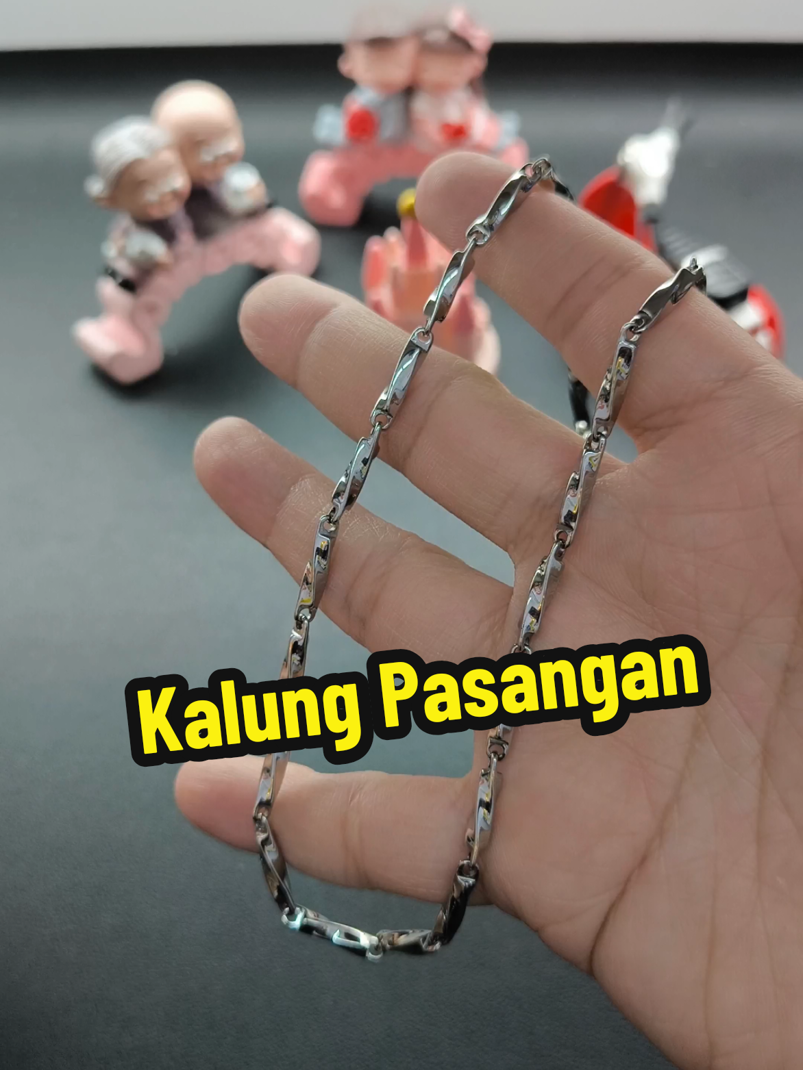 @FashionForUshop