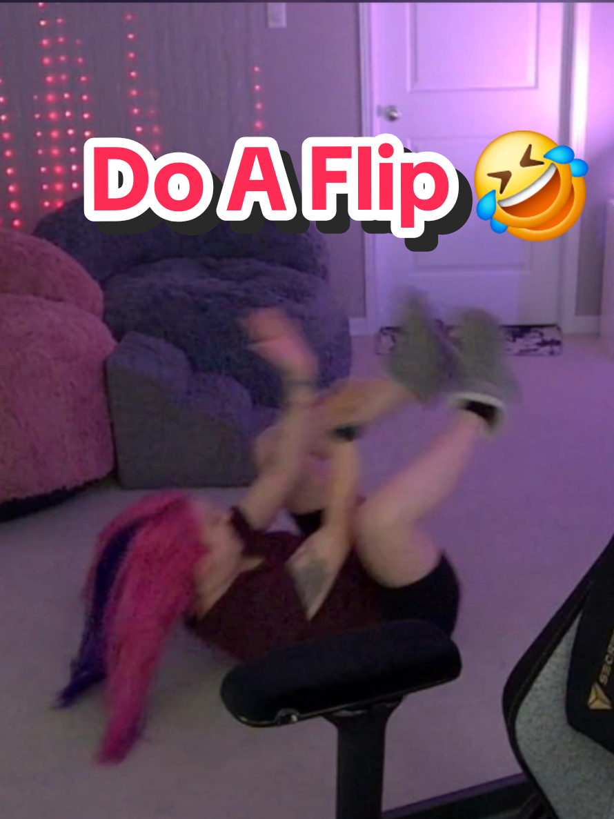@WillowLeef 🔪 Horror Streamer