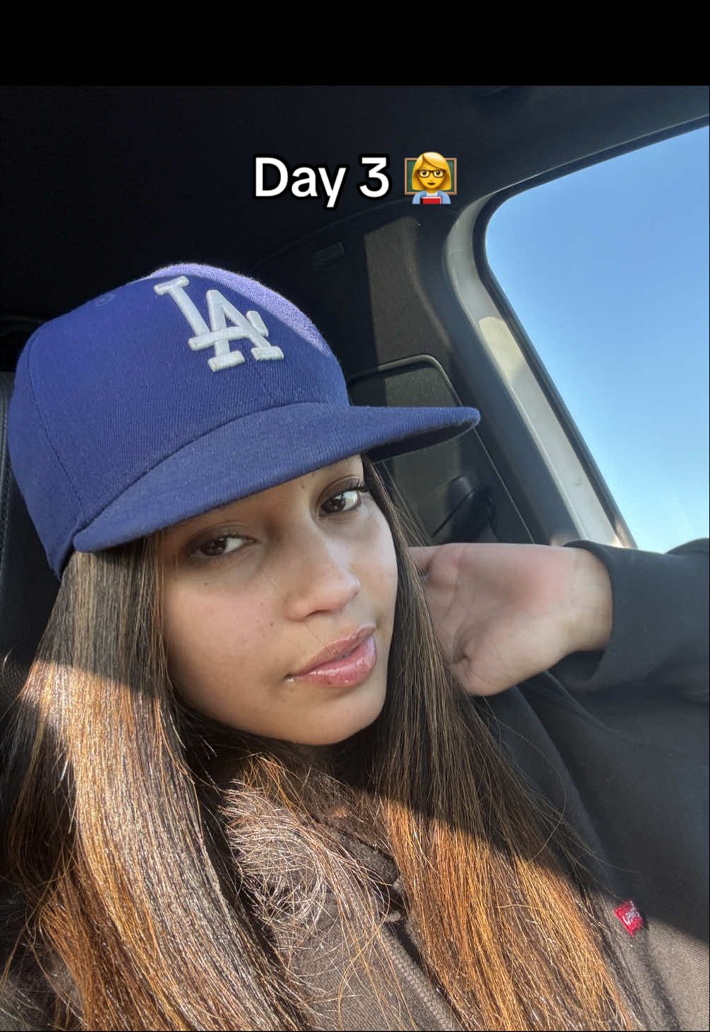 @momofebs