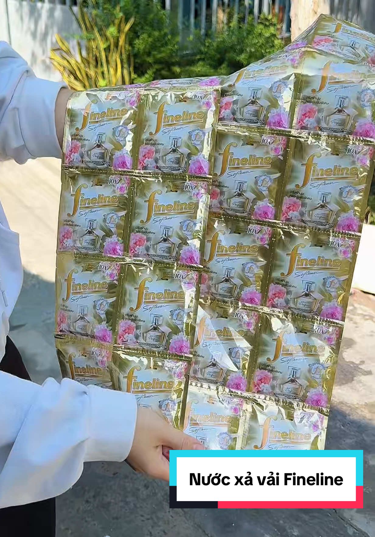 @𝓣𝓱𝓪́𝓲 𝓣𝓻𝓪̂𝓷 🎀