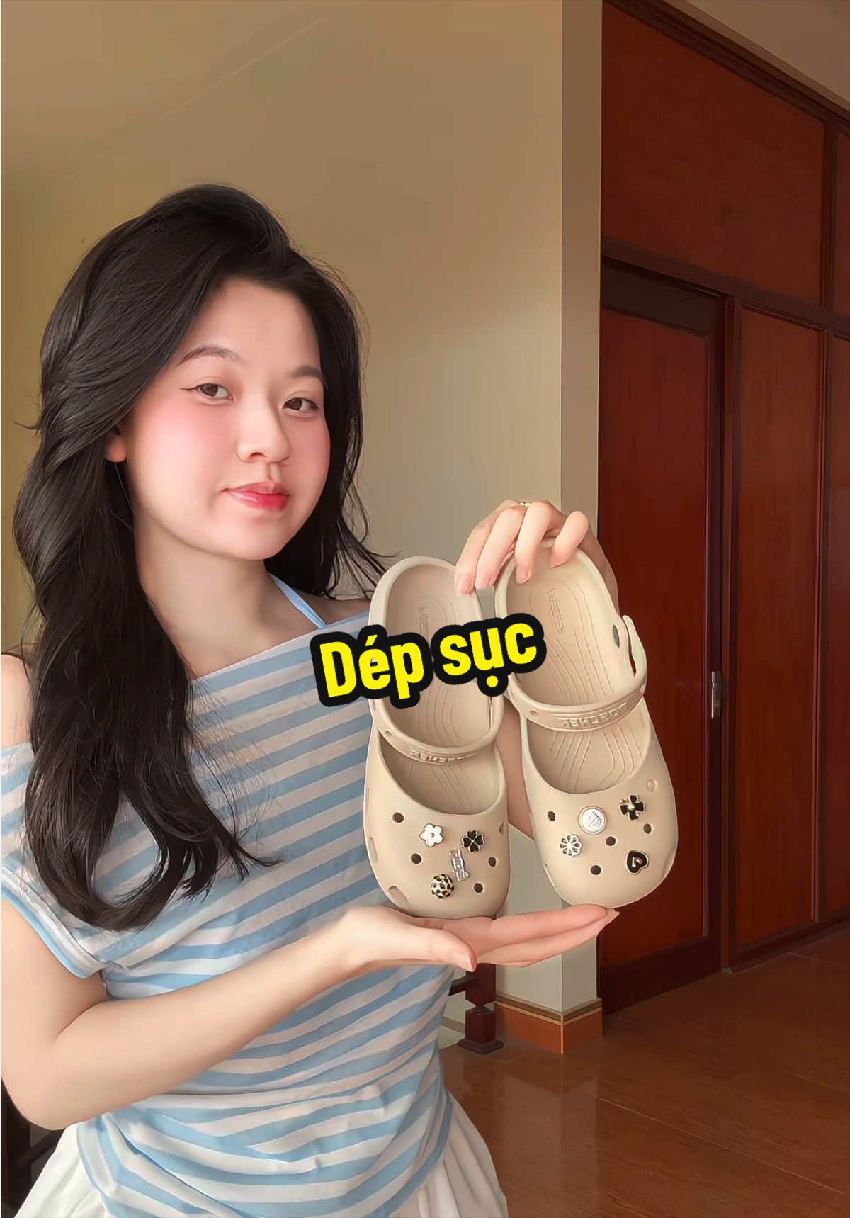 @Hằng t&uacute;n 👻