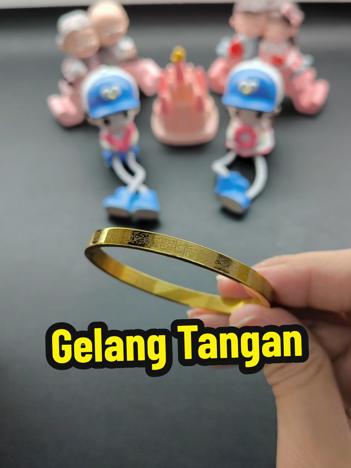 @FashionForUshop
