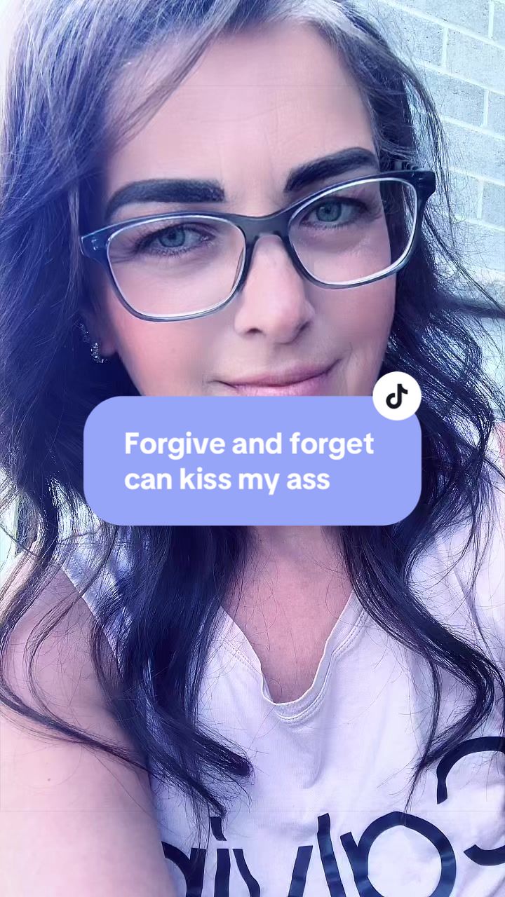 @Deb_B💜🇨🇦❌