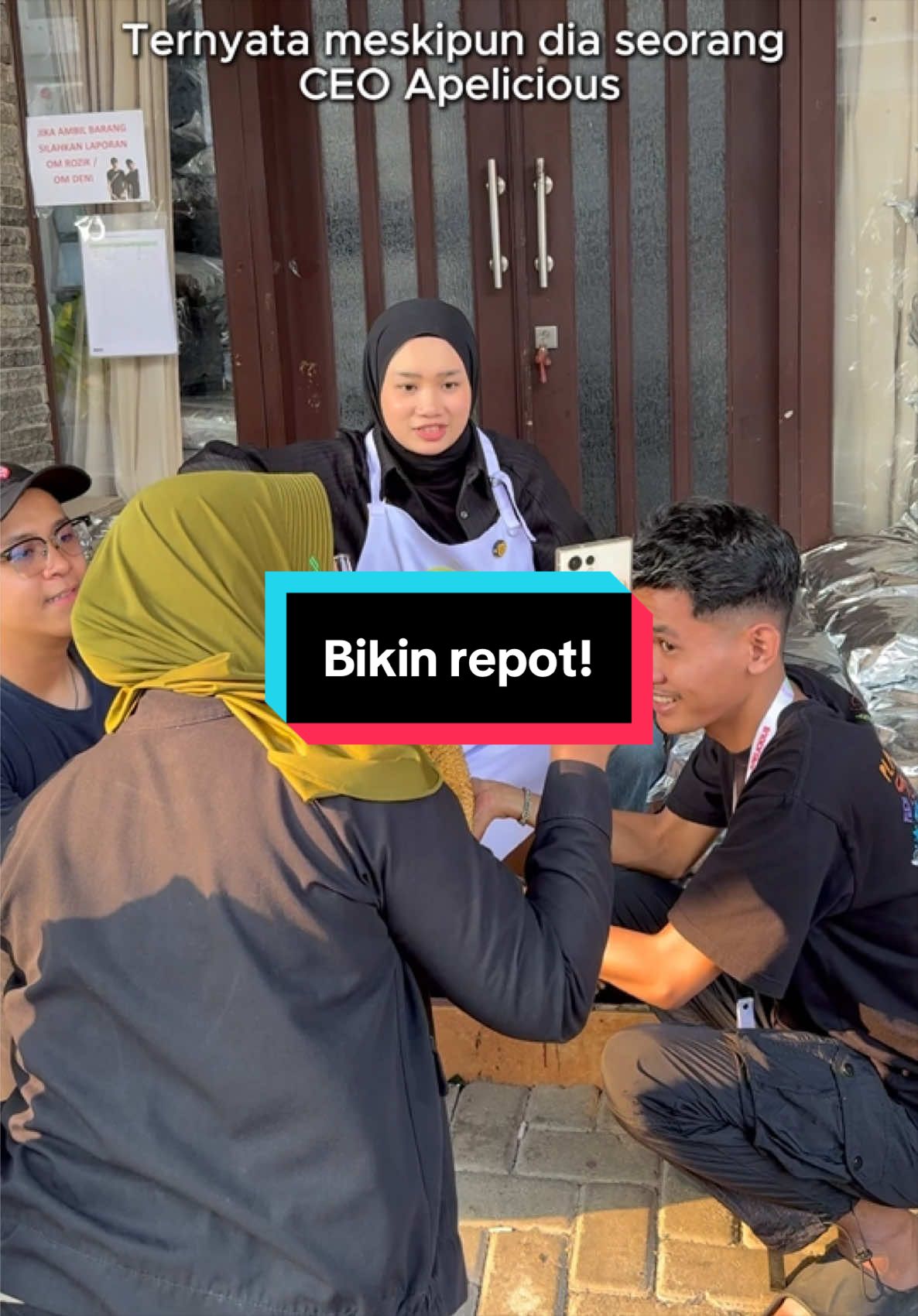 @APELICIOUS OFFICIAL