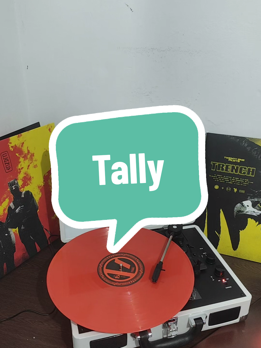 @CityWalls|-/