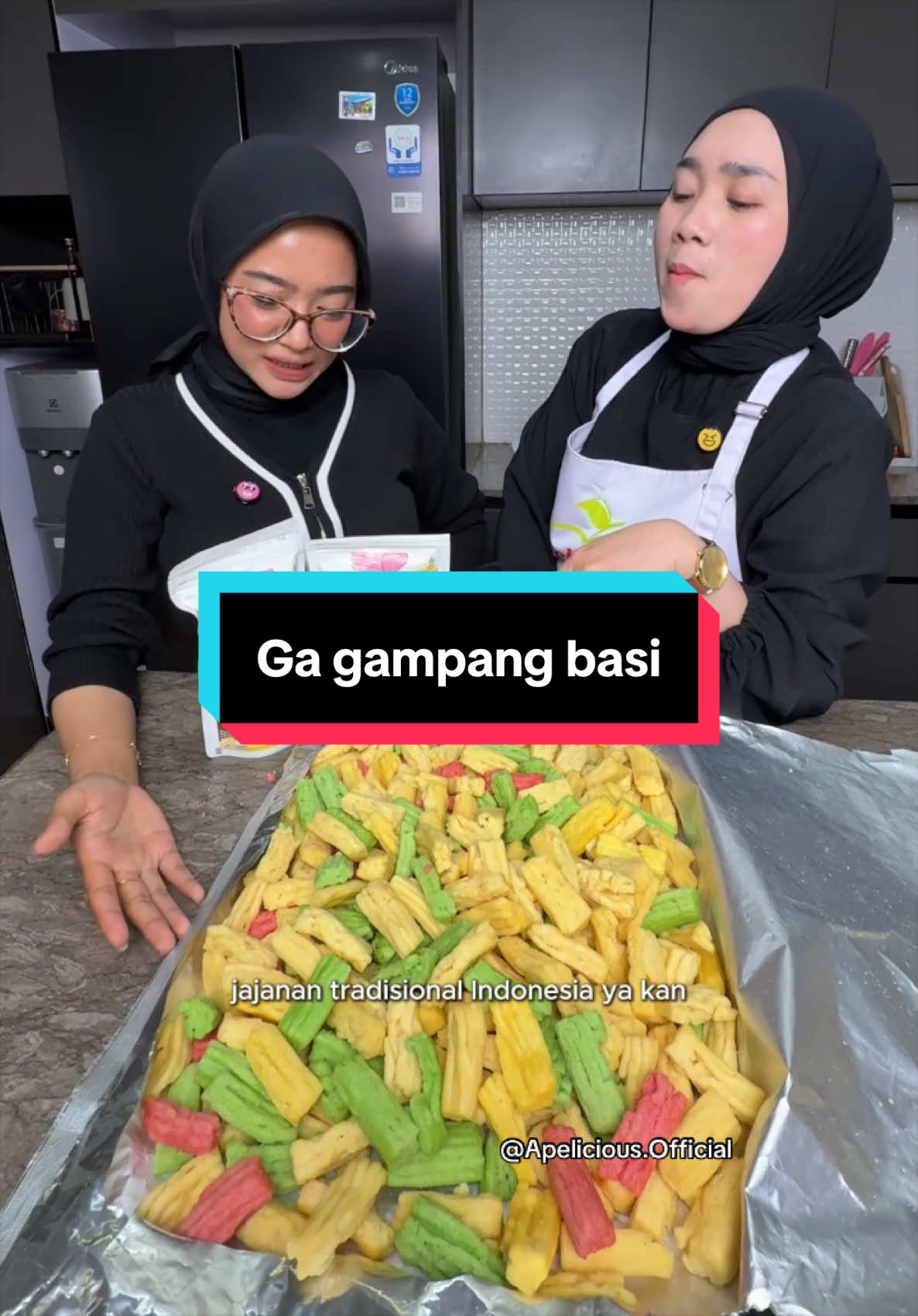@APELICIOUS OFFICIAL