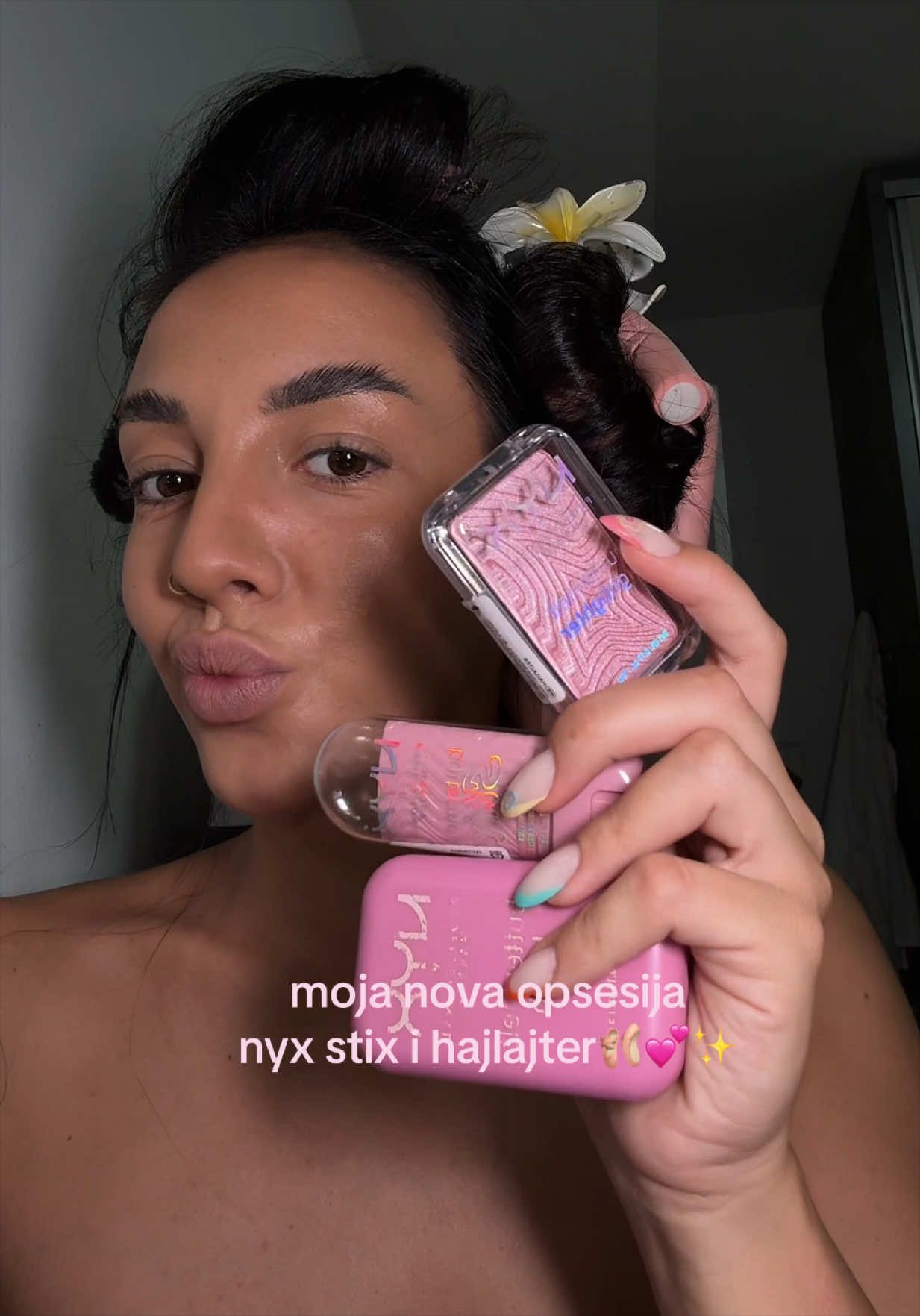 @miajoske