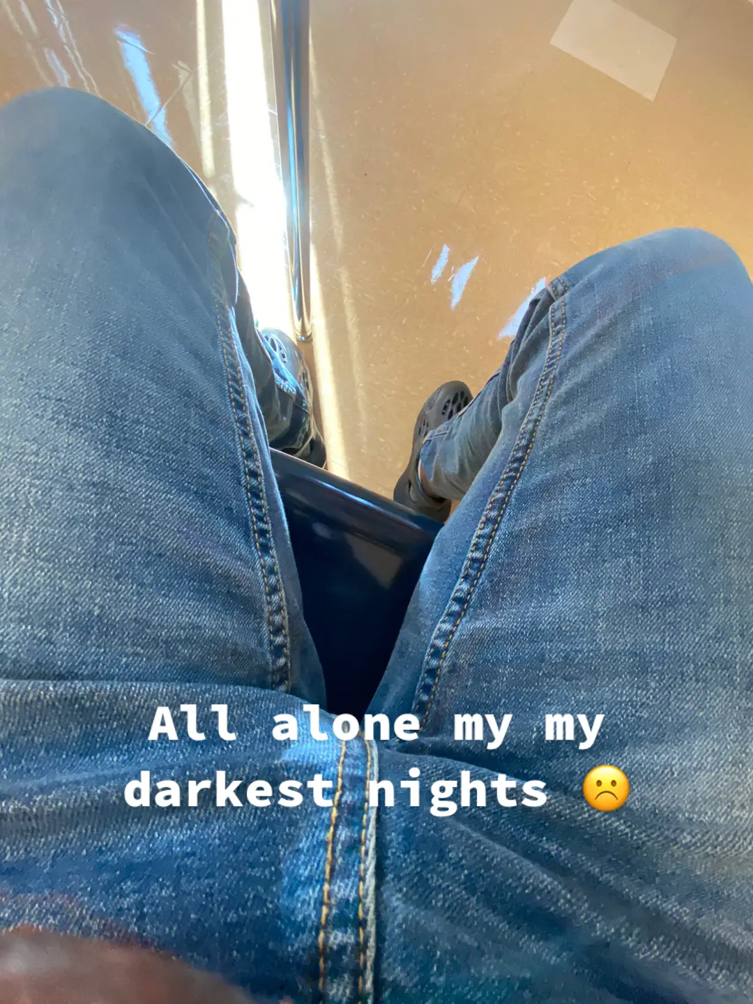 @Real loner🚶♂️.