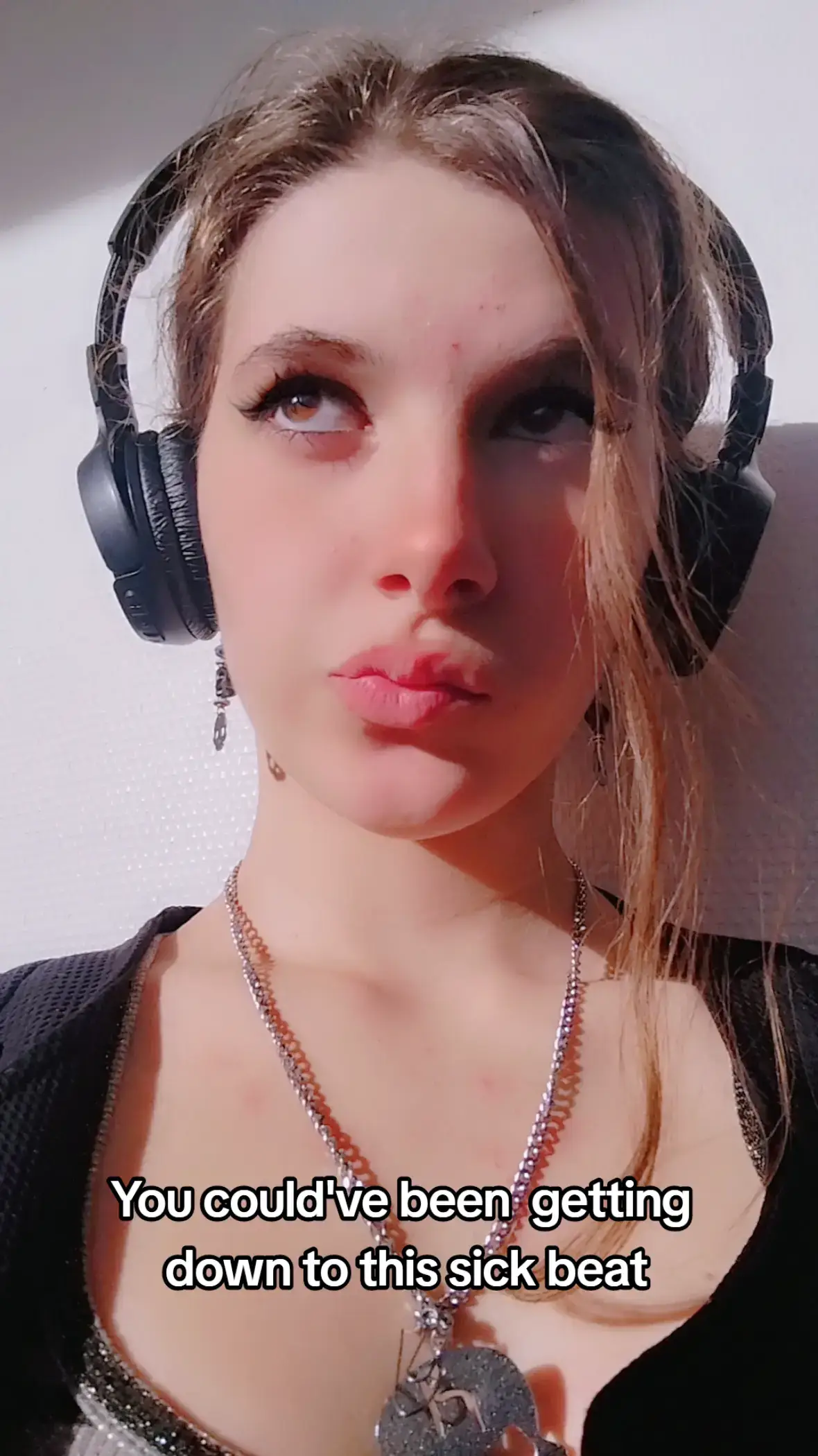 @°\^•~👠oR🎶@~•^/°
