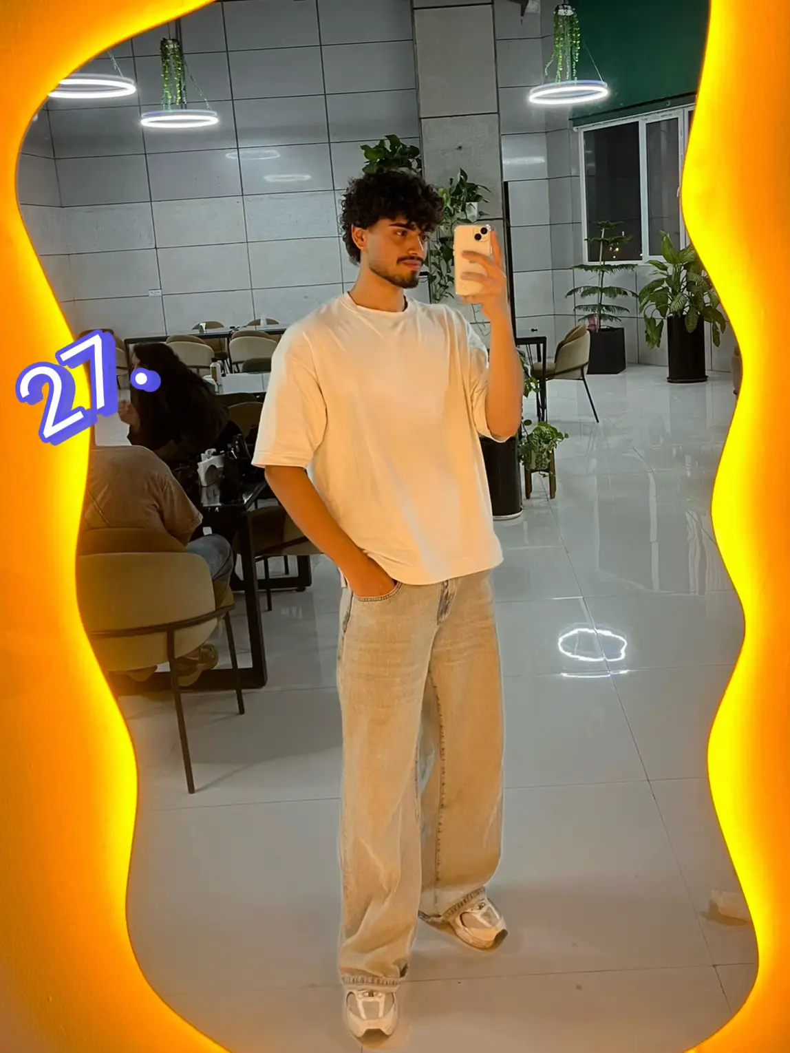 @SAMUEL𐦍