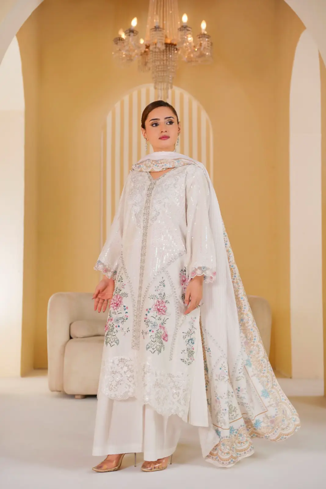 @hoorainfashionsofficial