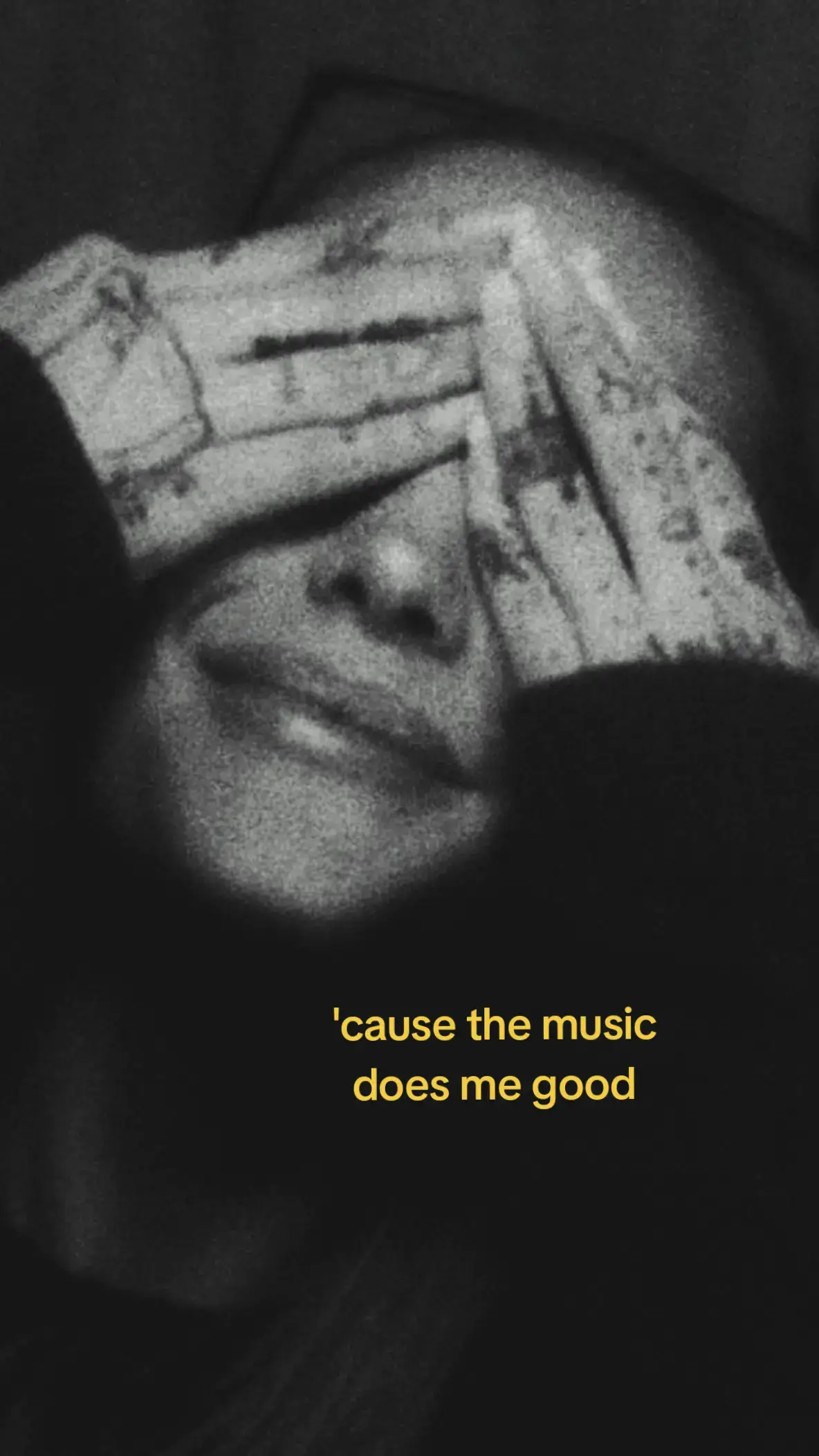 @𝒩