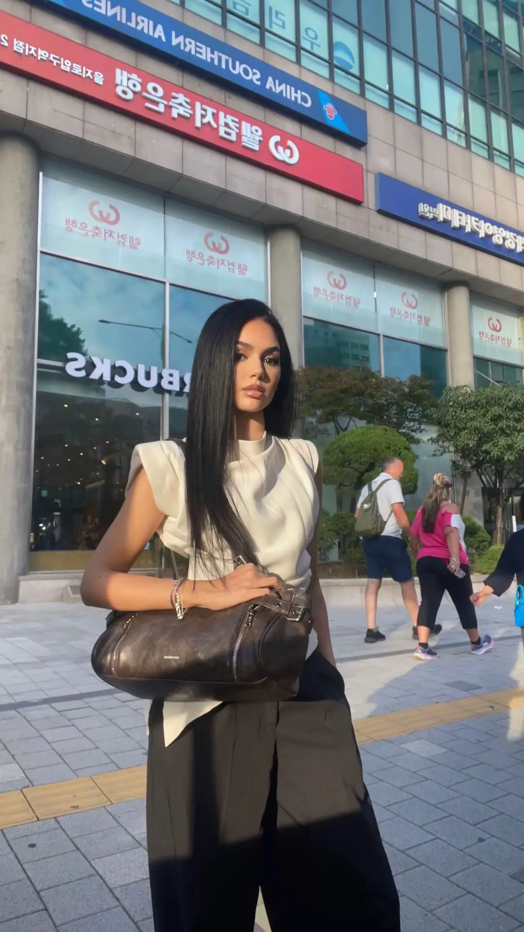 @𝗦𝗮𝗯𝗿𝗶𝗻𝗮 𝗕𝗵𝗱
