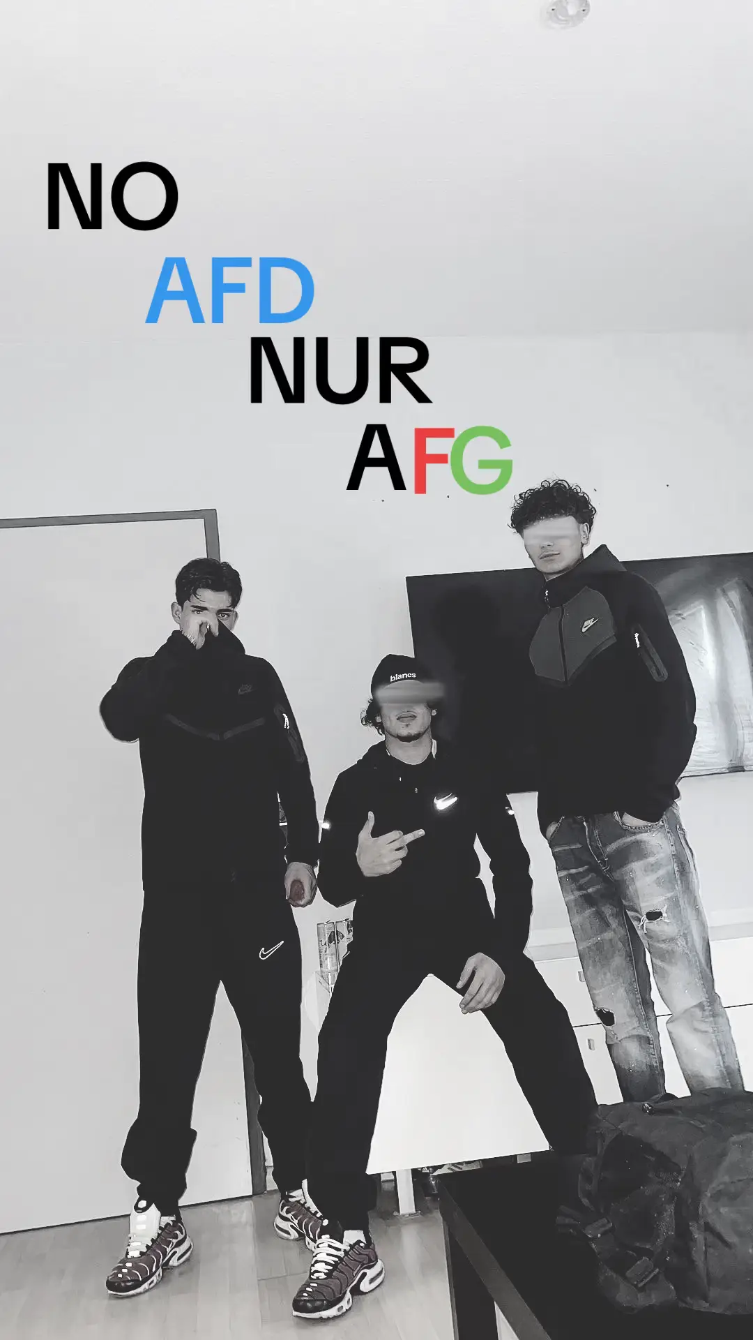 @093🇦🇫2+2=1