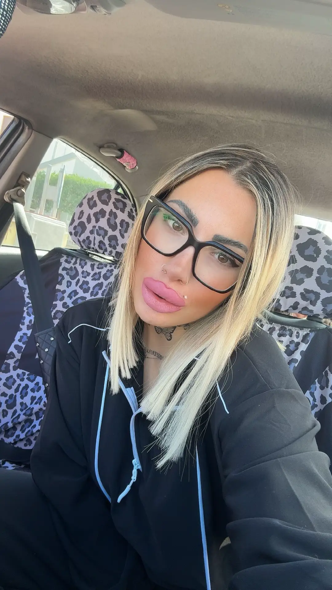 @ERIKA🖤