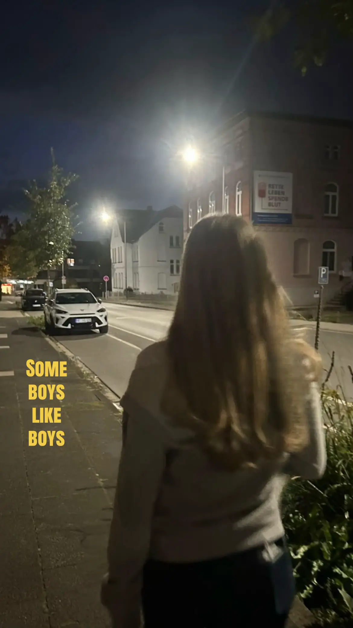 @zoemberassing