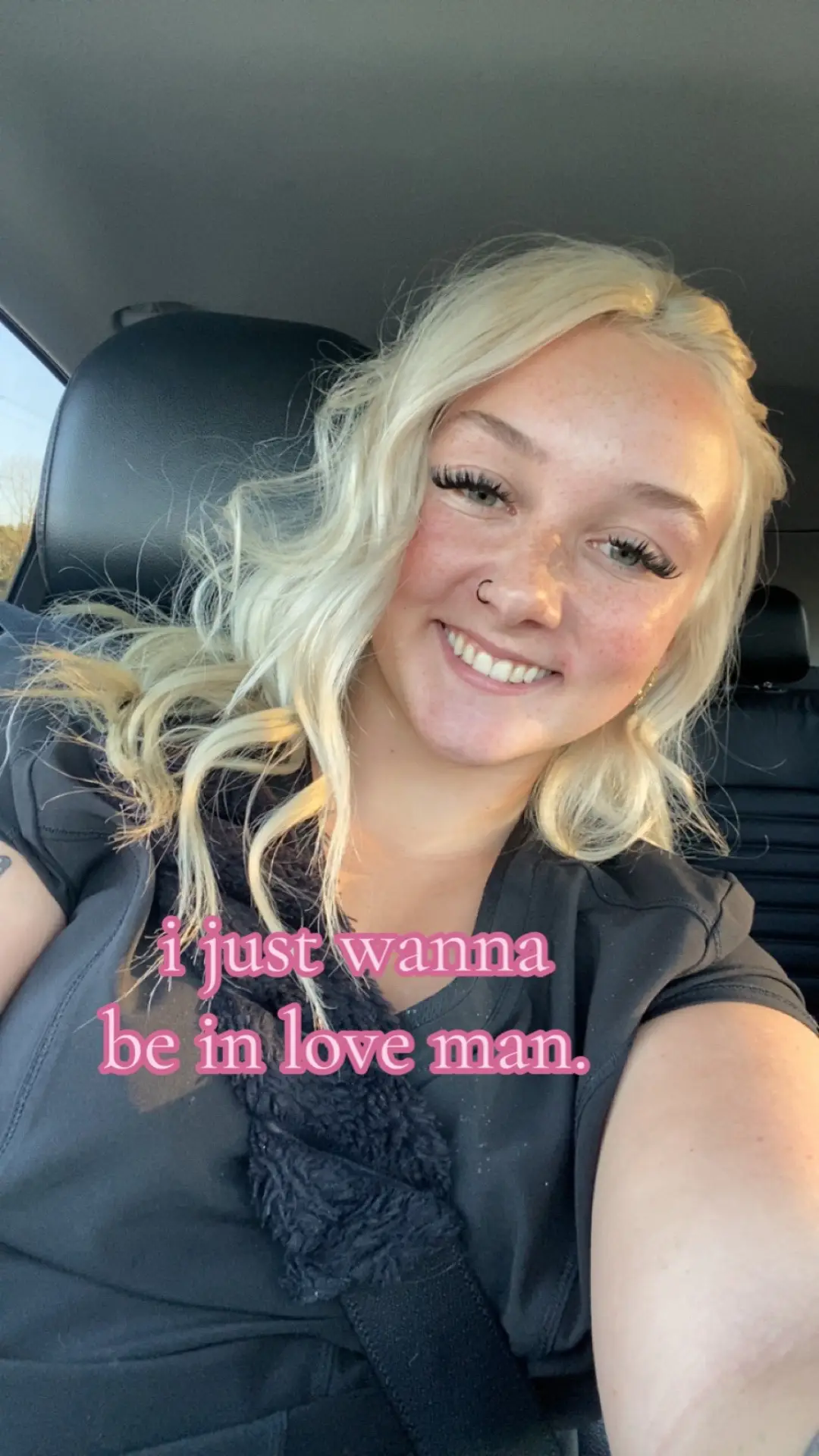 @whatthehellie02