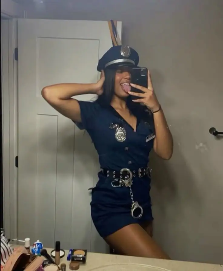 @TheGamesPlayGirlHandCuffed