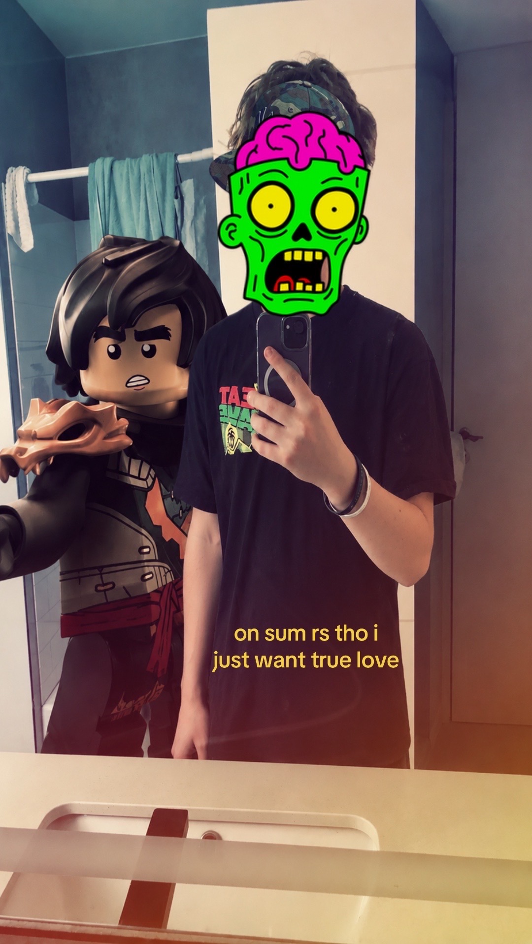 @🧟&zwj;♂️