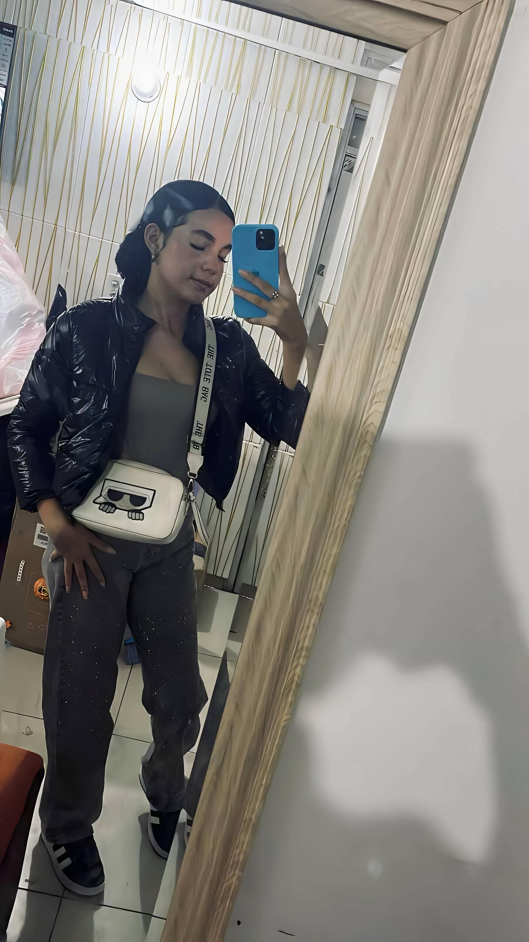 @kzzs___