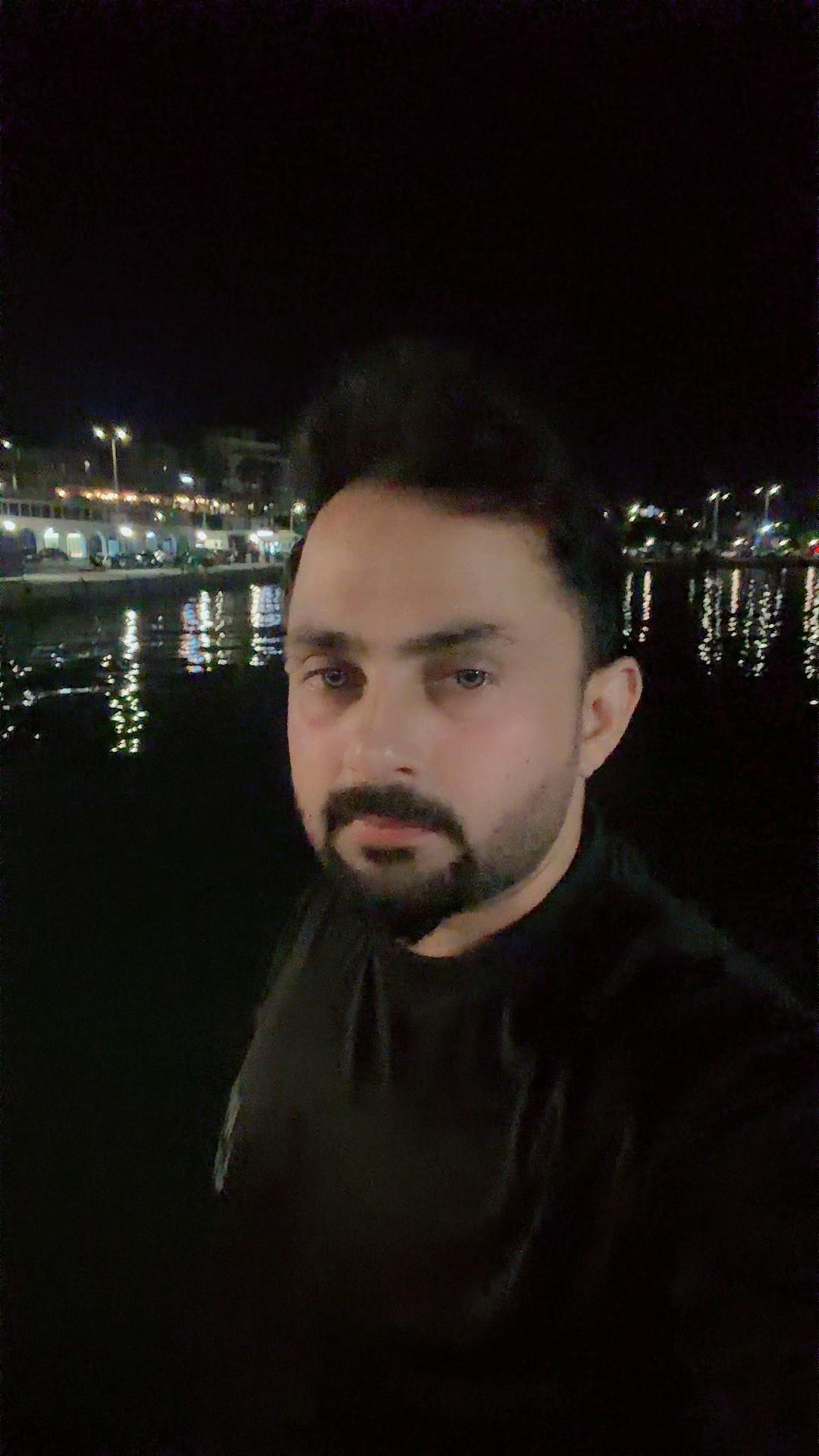 @BABBU🇵🇰🇬🇷