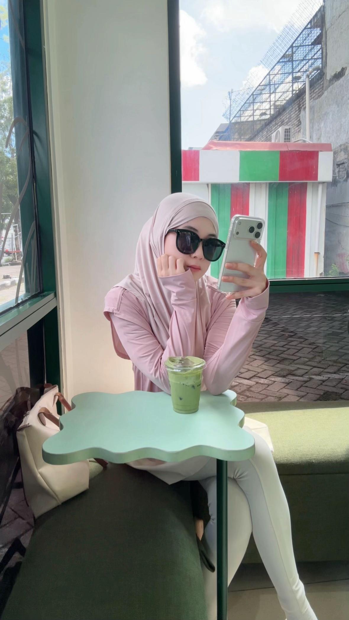 @Dira🐣✌🏻