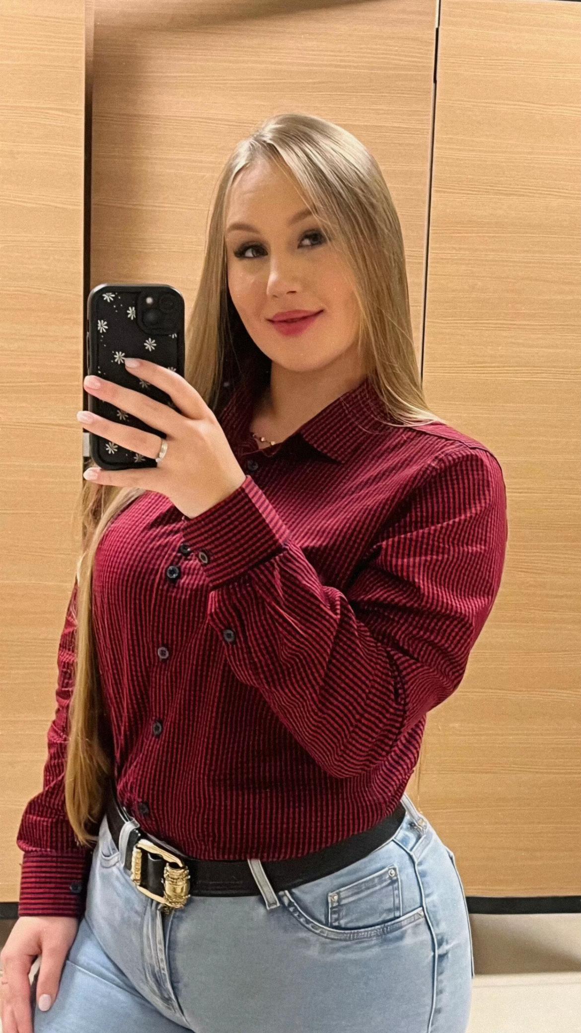 @Juliana Moro