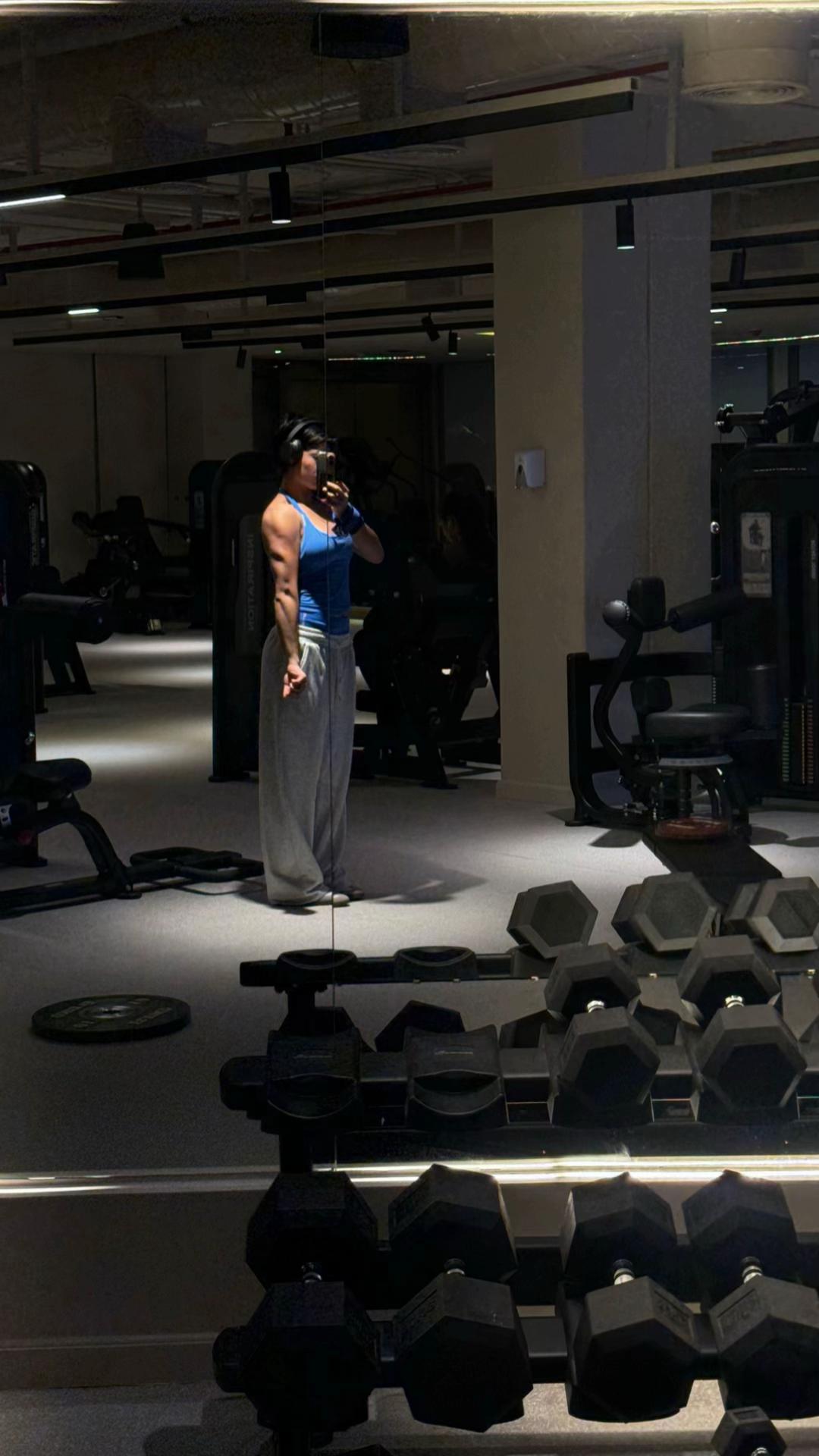 @Urfavgymbaddie