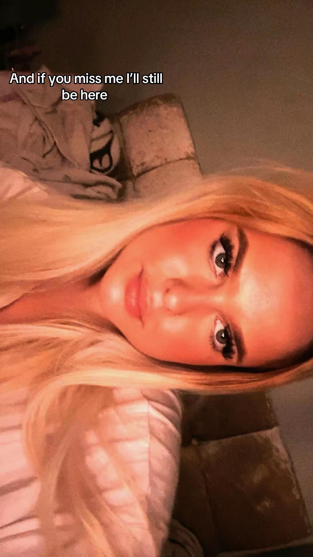@Amielouise18