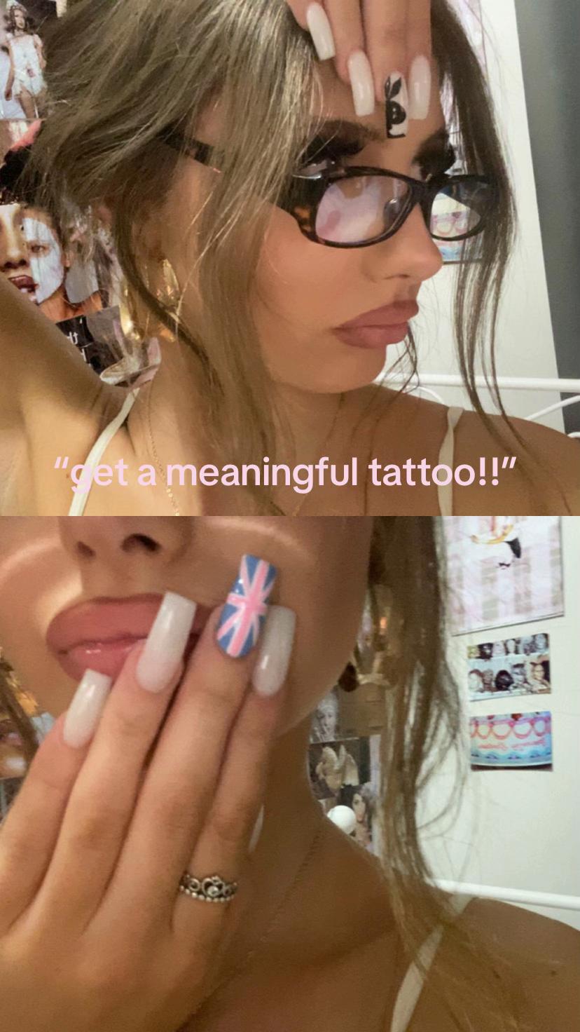 @elyssa🧁