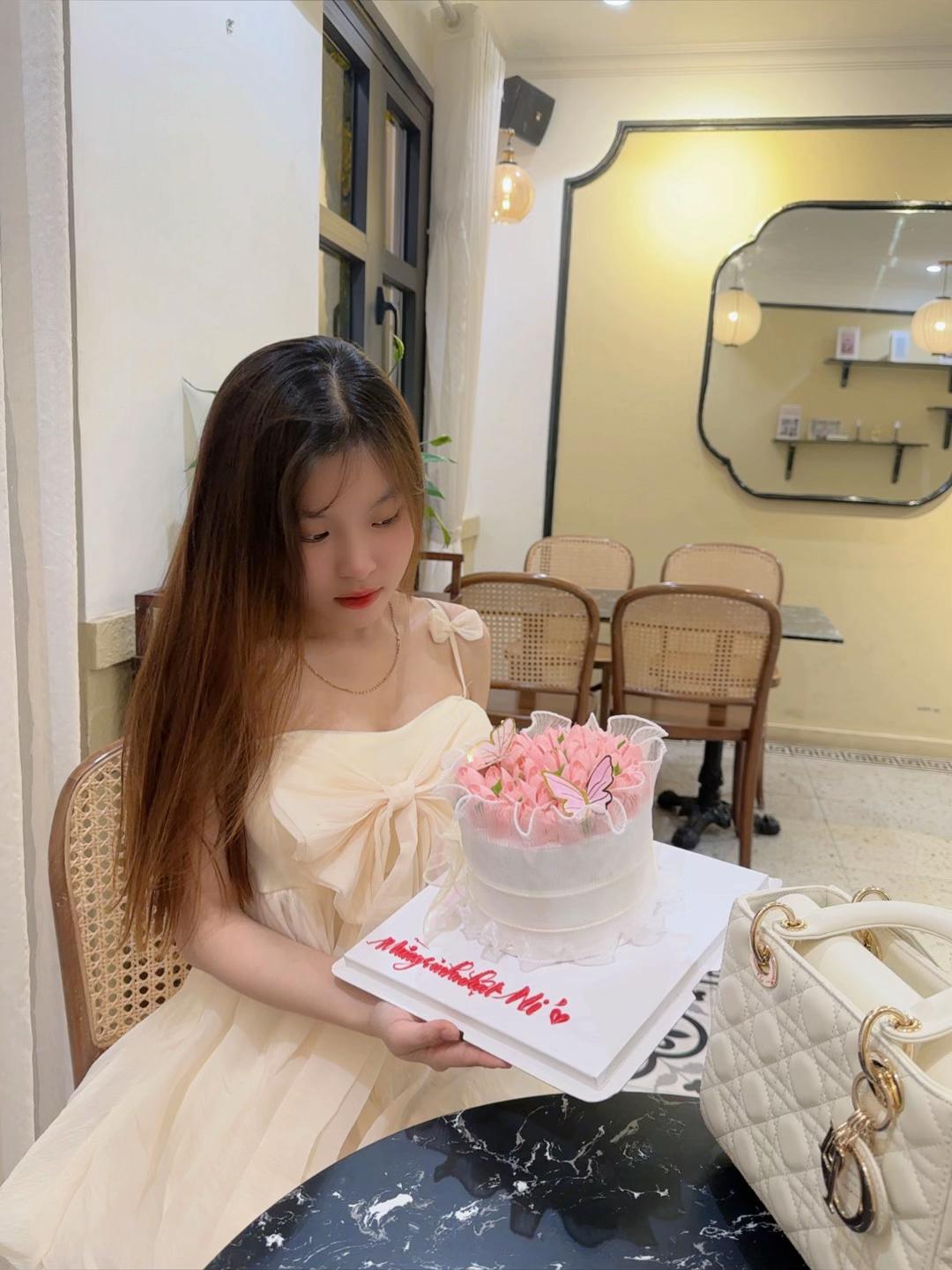 @Tuyết Ngân
