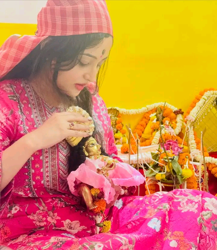 @Soumitrishaofficial