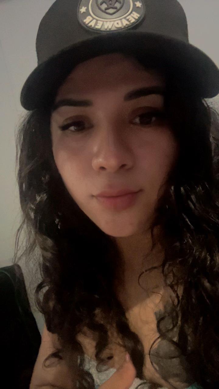 @bella