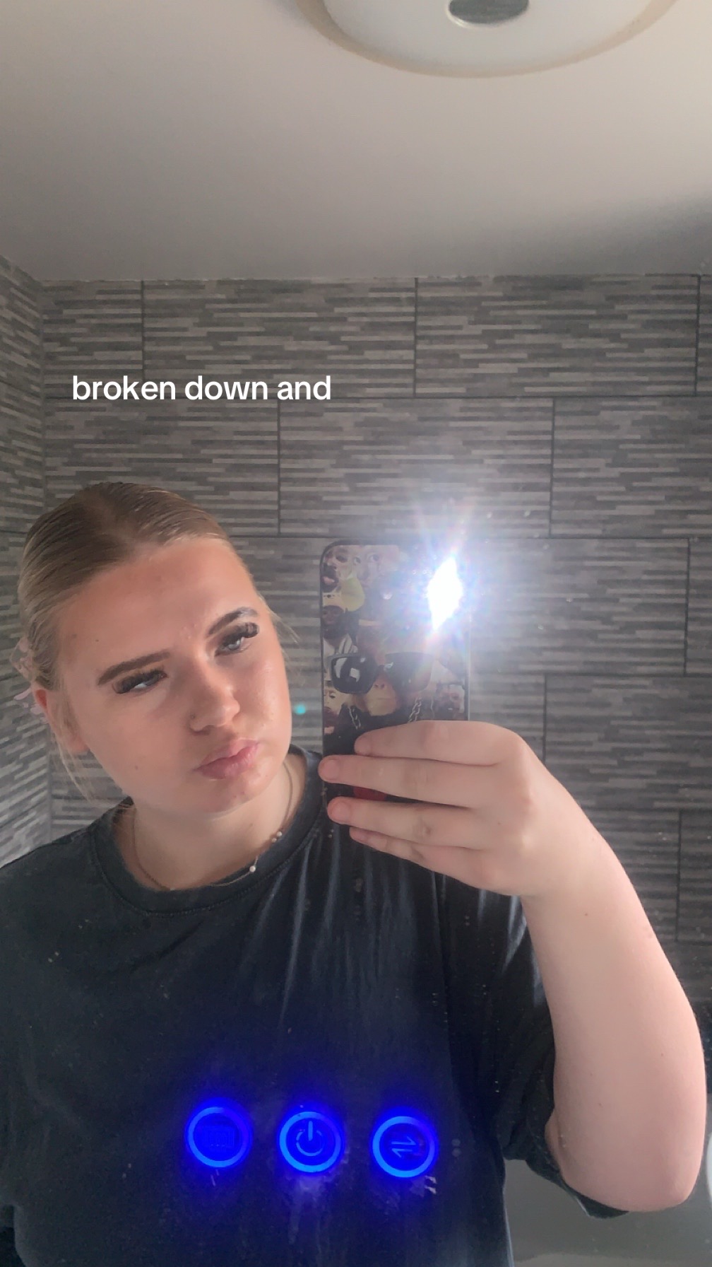 @Maddie 👩🏼&zwj;❤️&zwj;💋&zwj;👩🏼🥹