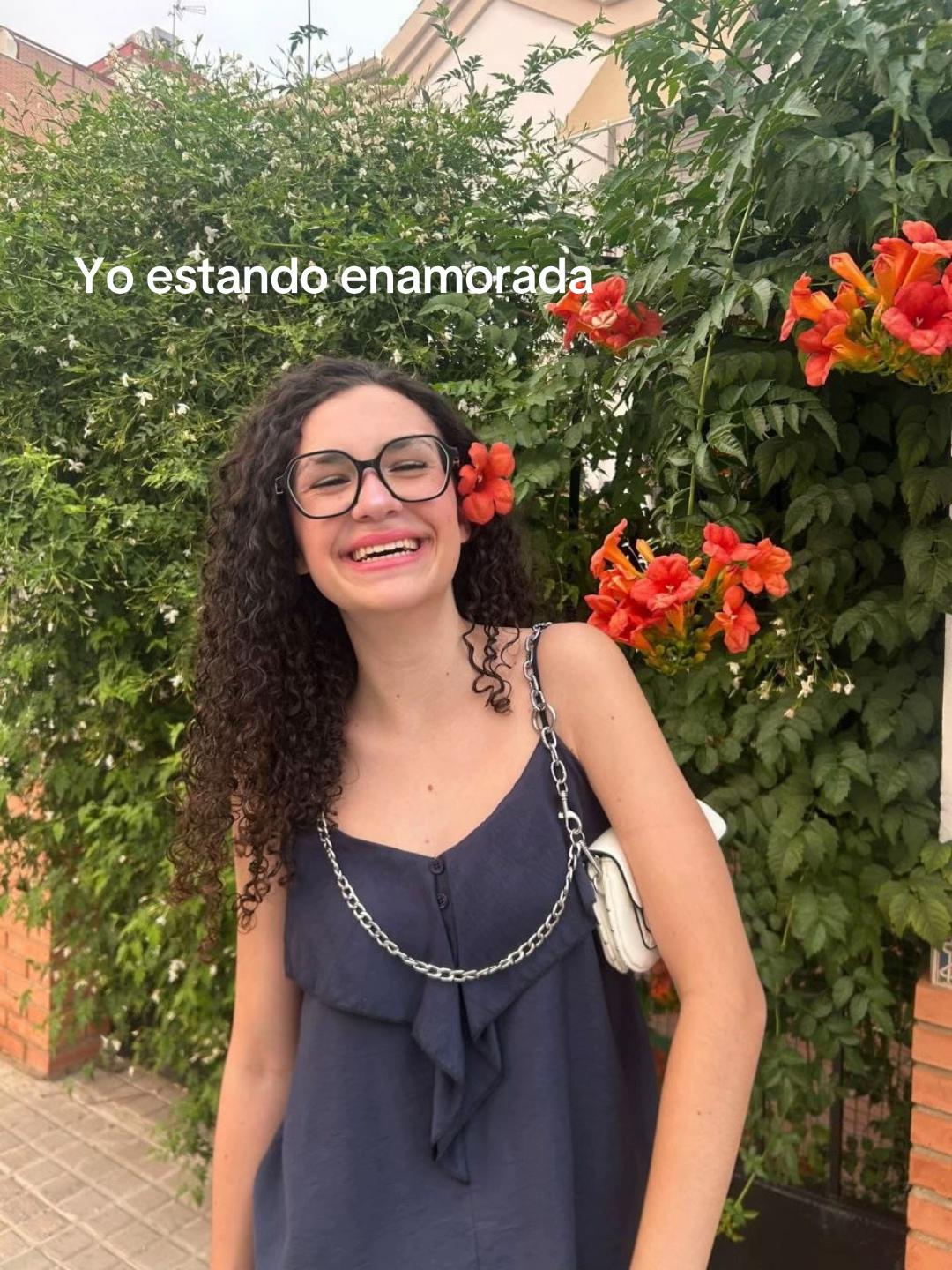 @curly 𝑔𝑖𝑟𝑙٭