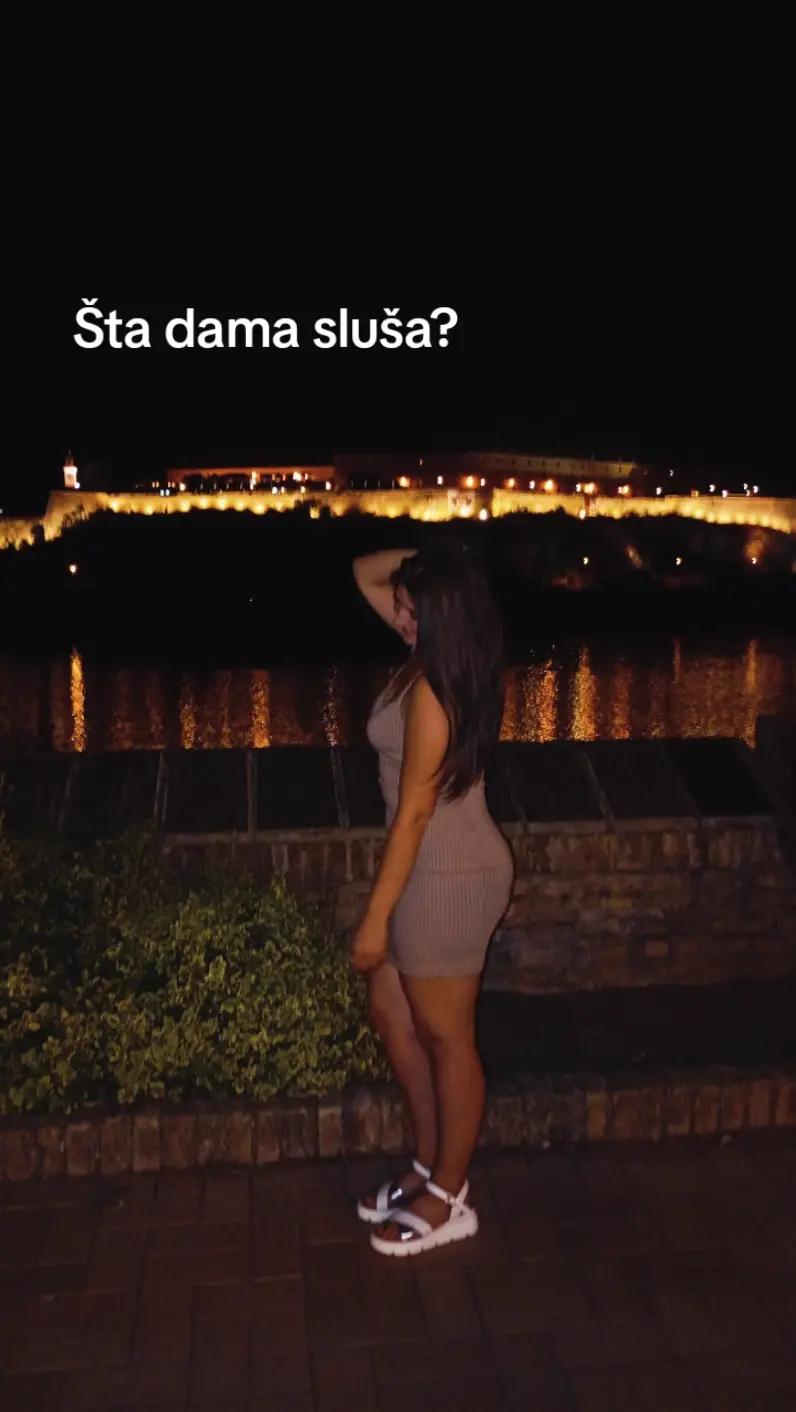 @Farkas Violetta