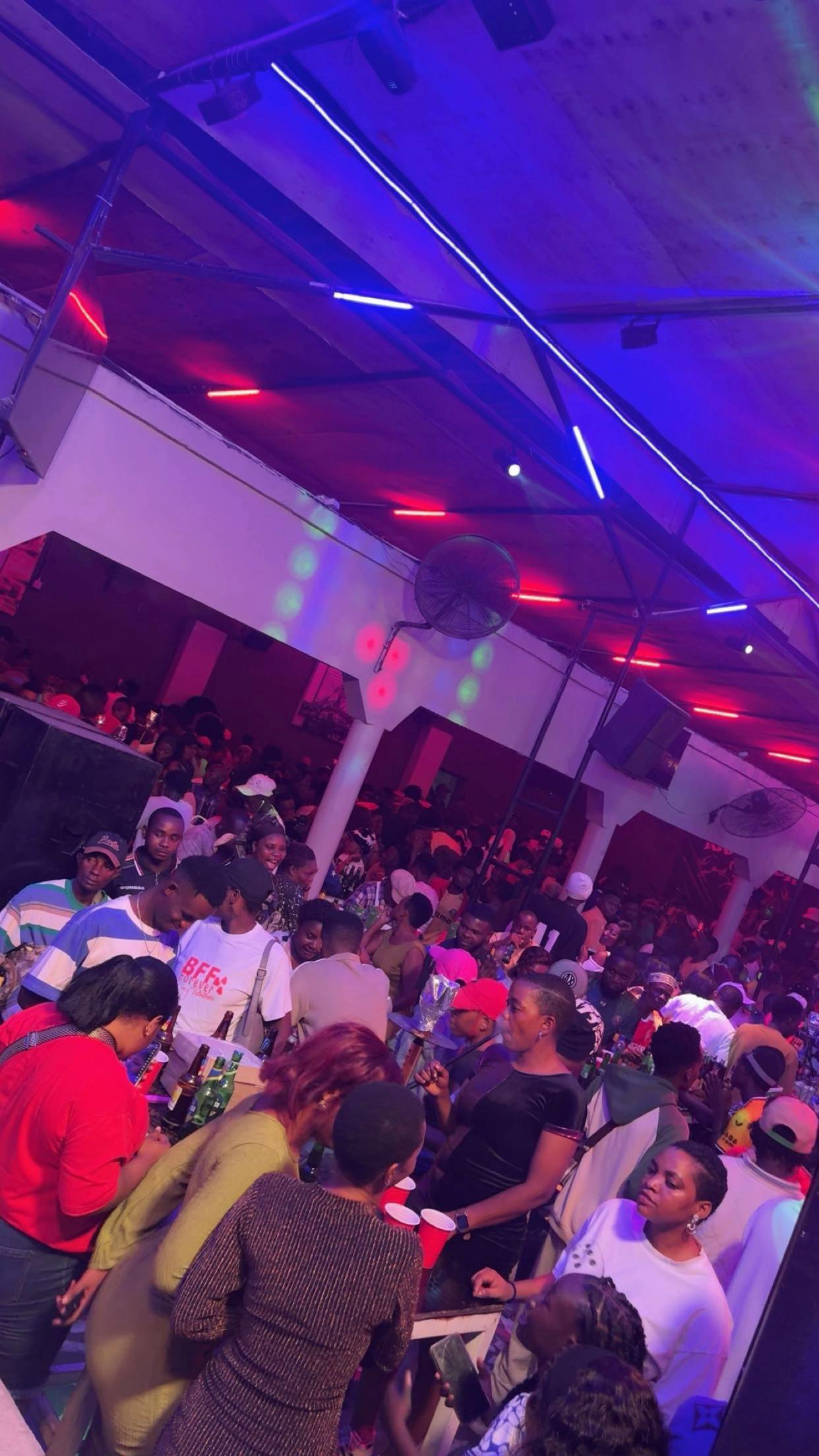 @KissTownBar