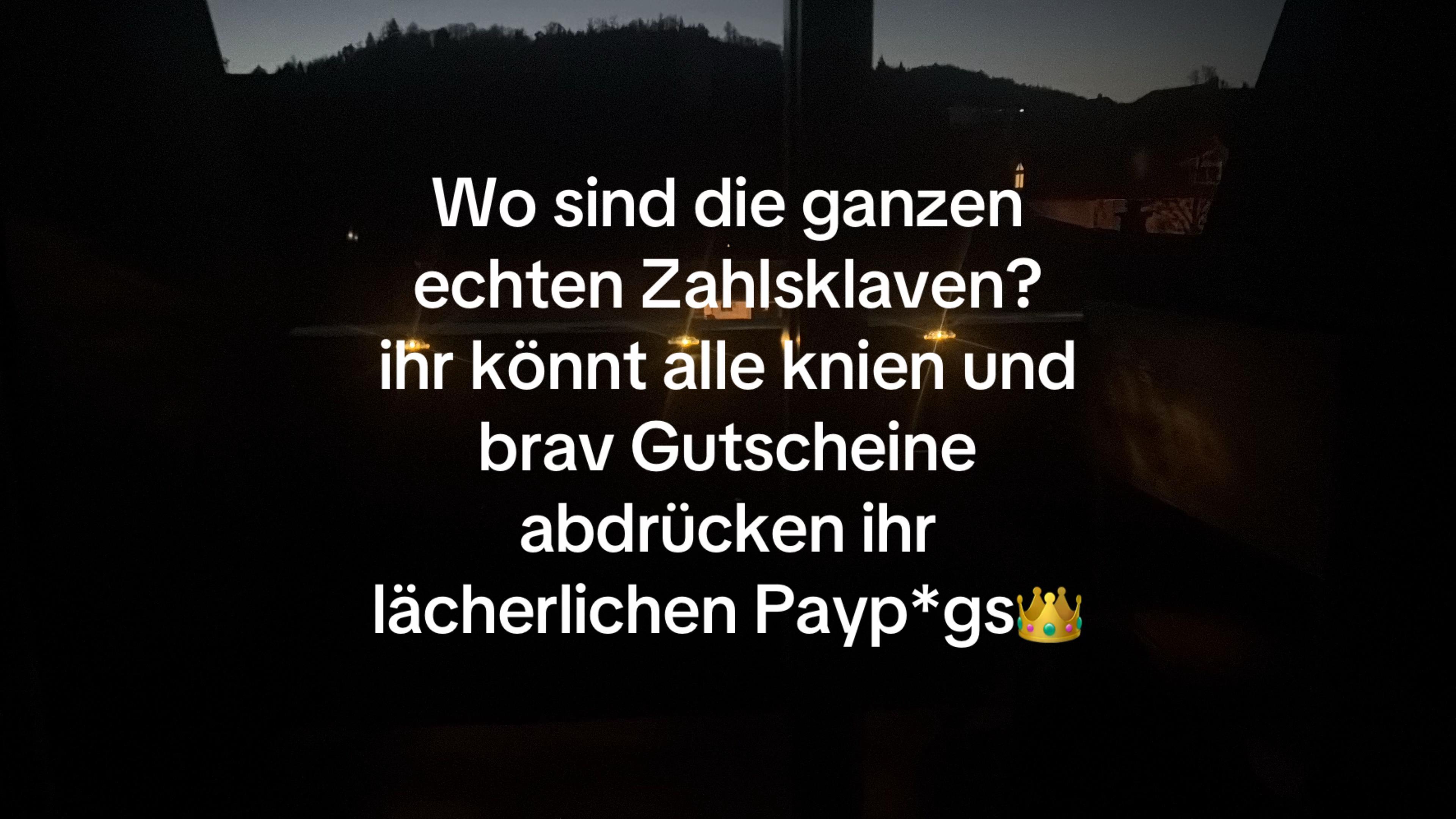 @A👸
