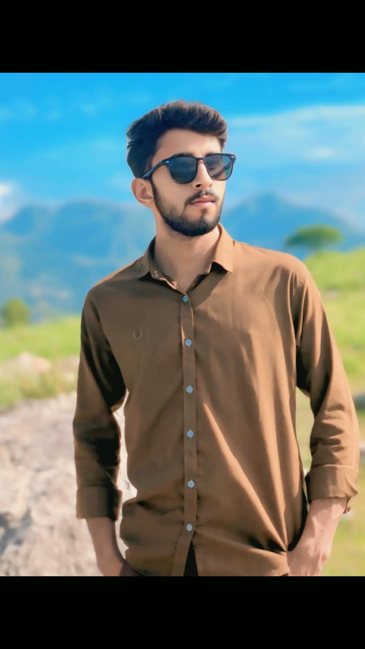 @Zubi raissani♥️