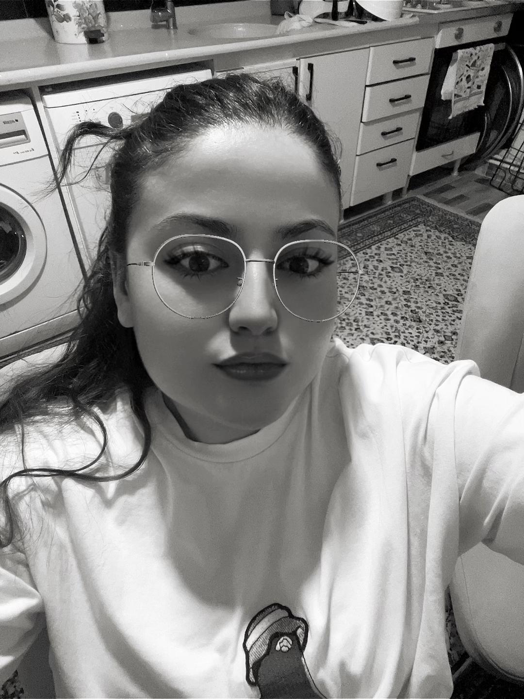 @yasemin kır&ccedil;i&ccedil;ek