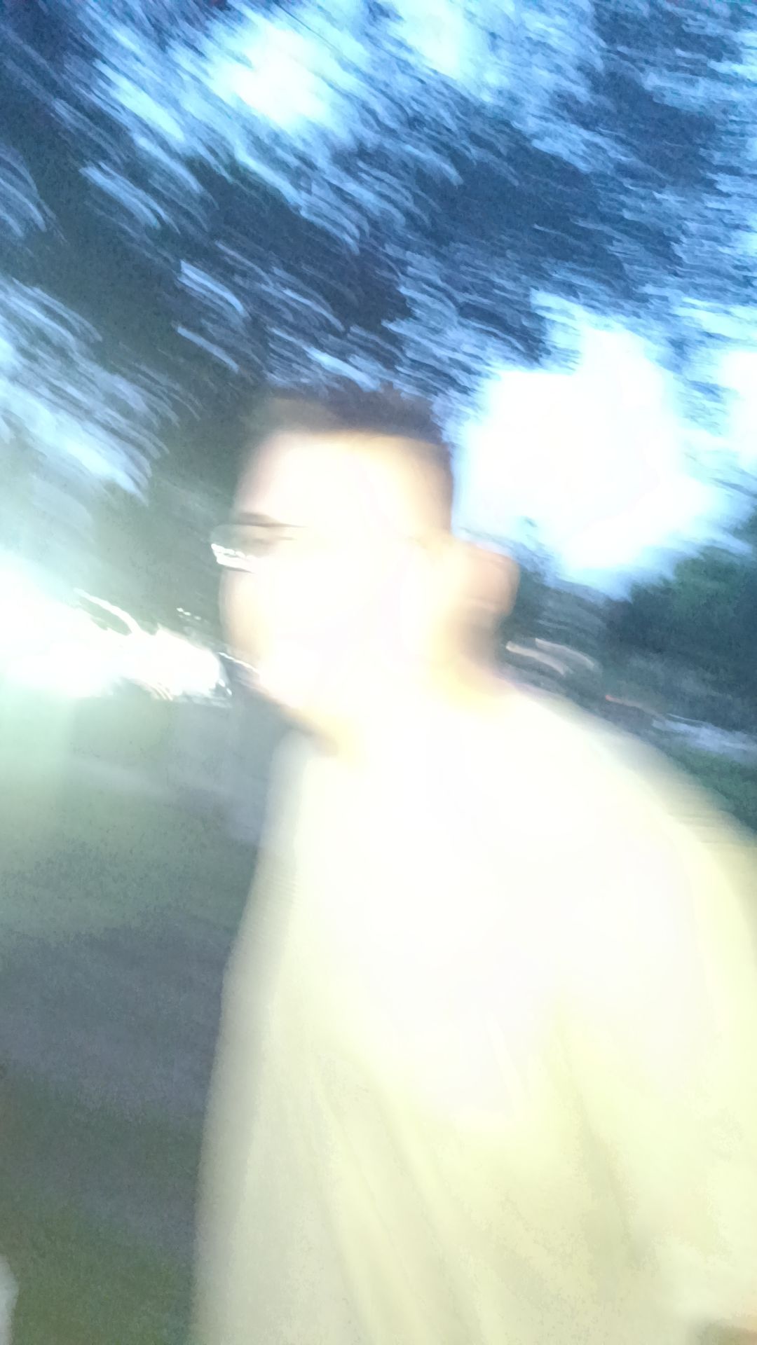 @...